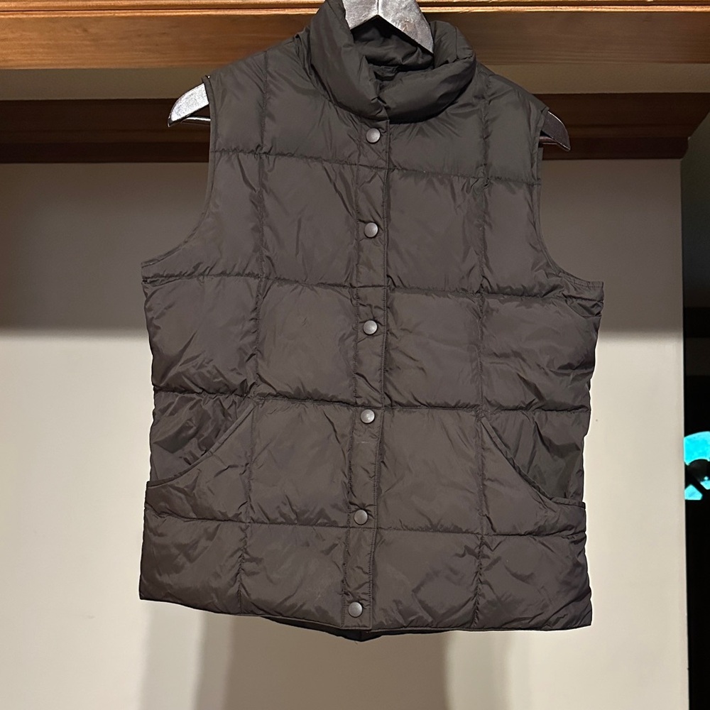 Women's Black Land’s End Down Feather Puffer Vest